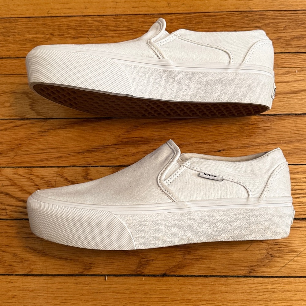white vans classic slip-on platform sneakers - womens 7.5 - Picture 6 of 8
